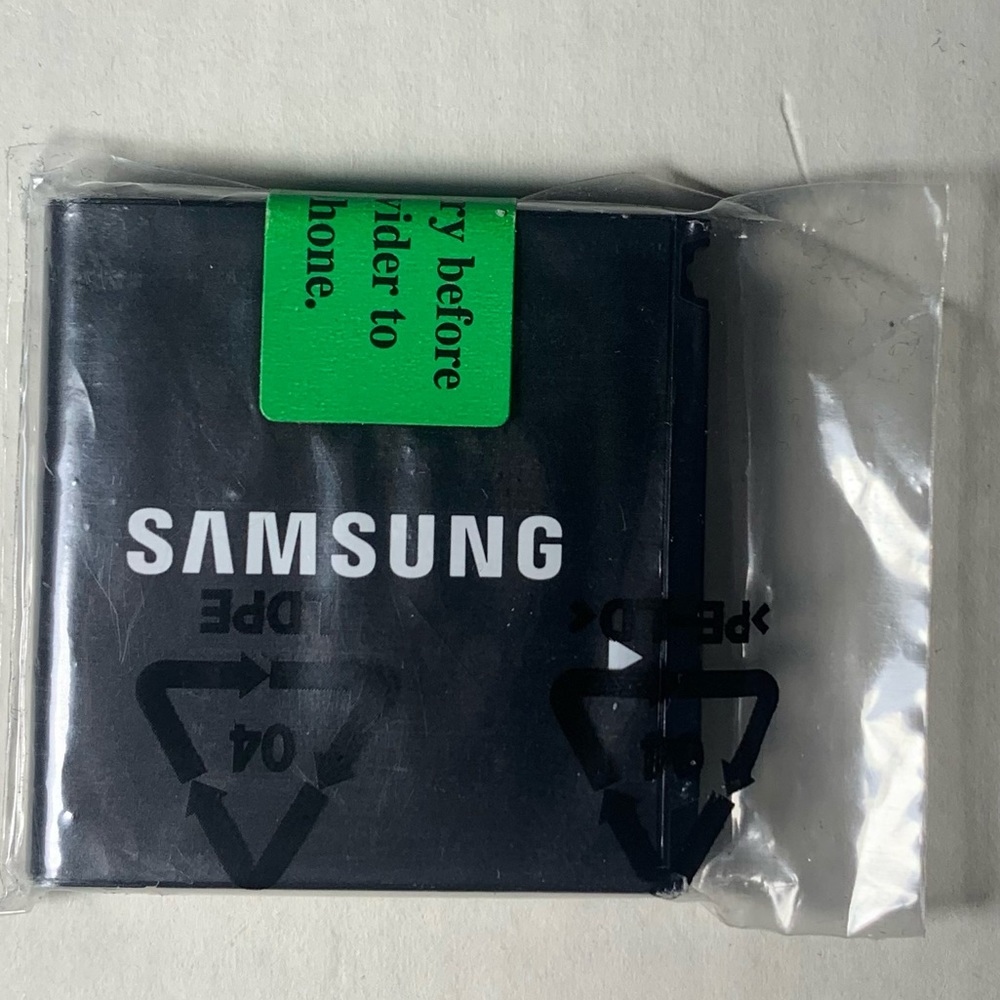 Samsung 3.7 V Li-ion Cell Phone Battery Model AB563840CA